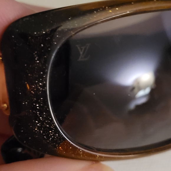 $135 EMT Authentic Louis Vuitton Sunglasses Soupcon. Speckling Acetate frames - Picture 2 of 13